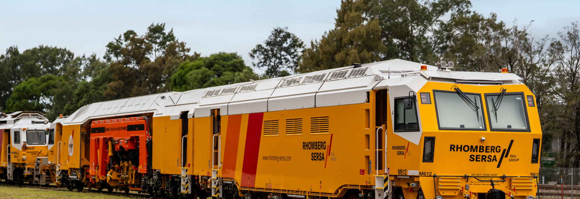 Rhomberg_sersa_resurfacing_m612_side_front